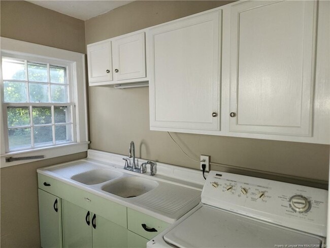 Photo - 225 Pinecrest Dr