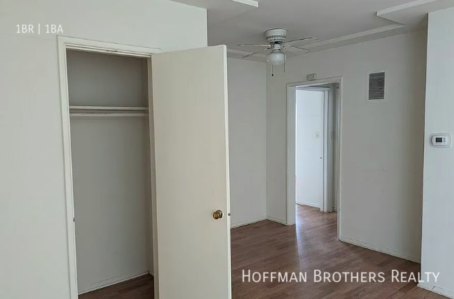 Photo - 637 Cloverdale Ave Unit 4