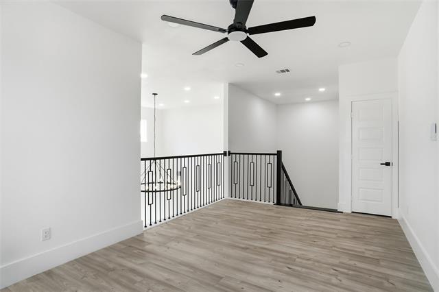 Photo - 118 Willow Ln