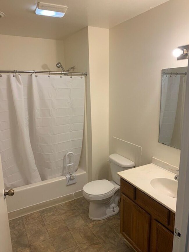 Photo - 1114 Dunham St SE Unit 1