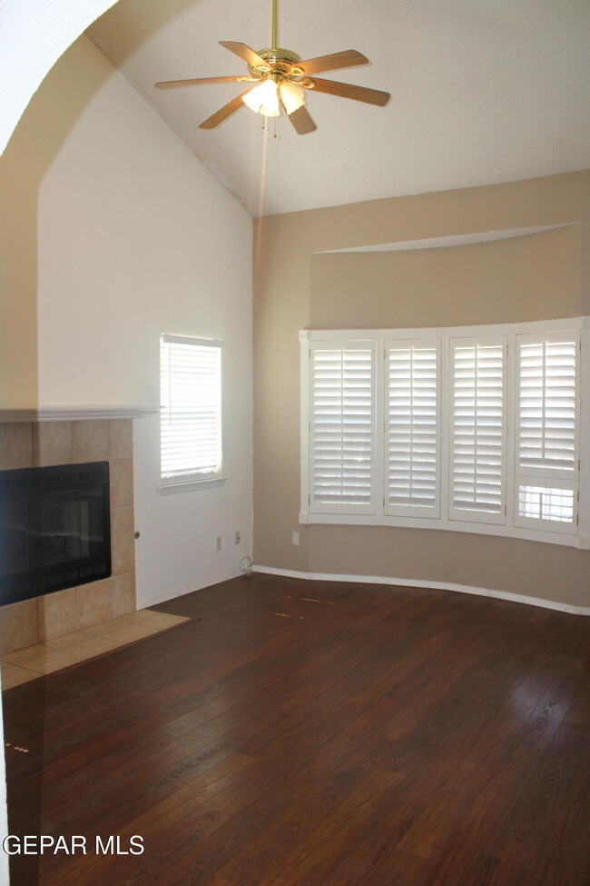 Photo - 12317 Jan Herring Way