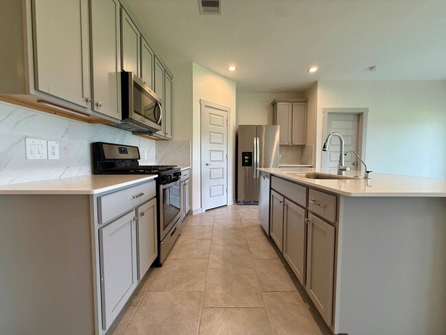 Photo - 28930 Yukon River Ct