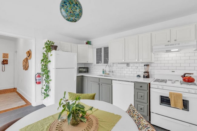 Photo - 1409 Bangs Ave Unidad 1FL