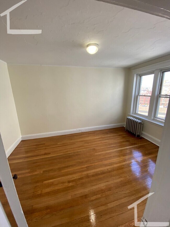 Photo - Avl 3/4/26 No Fee! Renovated 1BR in Fenway elevator building