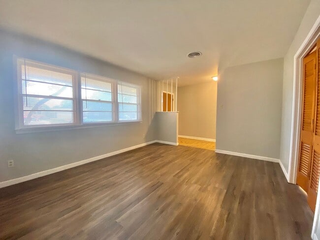 Photo - 3 bed 2 bath near Medical District now ava...
