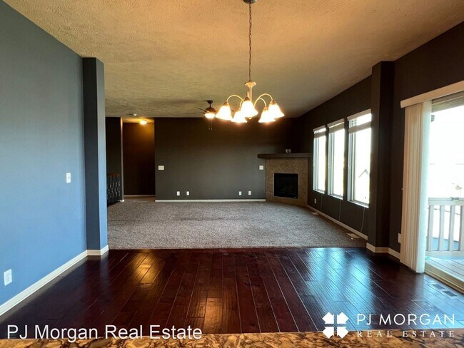 Photo - 4 br, 3 bath House - 17330 Meredith Avenue