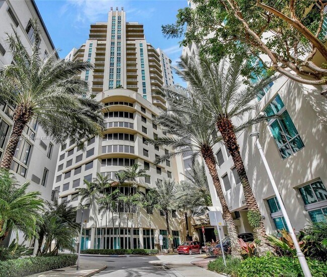 Photo - 9055 SW 73rd Ct Unidad 702