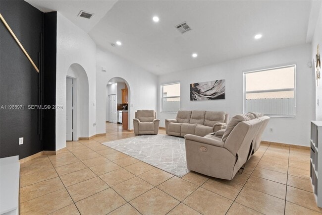 Photo - 2328 NE 37th Terrace