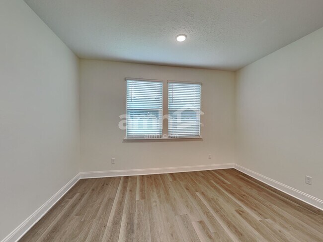 Photo - 11655 Hillside Dr