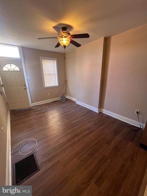 Building Photo - 2010 E Boston St