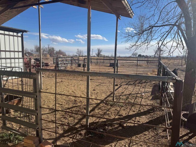 Photo - 903 Beckett Ave