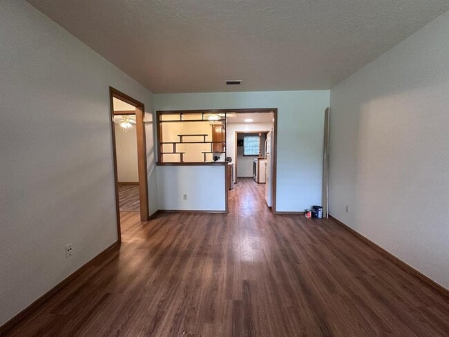 2037 Delaware Ln Unit 2037