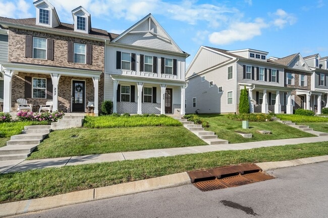 Photo - 235 Southmen Ln