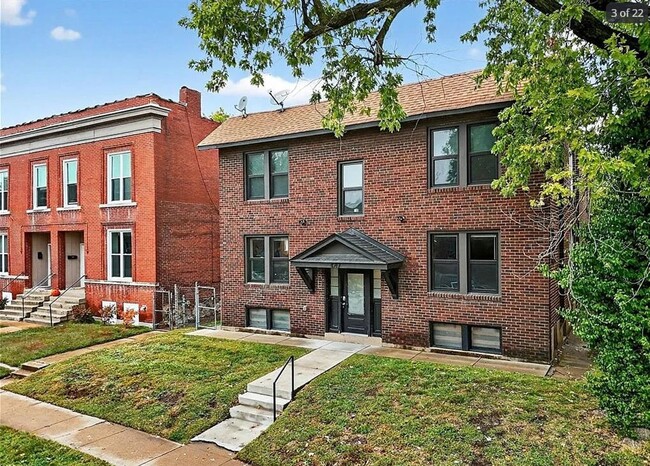Building Photo - 4217 Blaine Ave Unit 4217 Blaine Avenue Apt C
