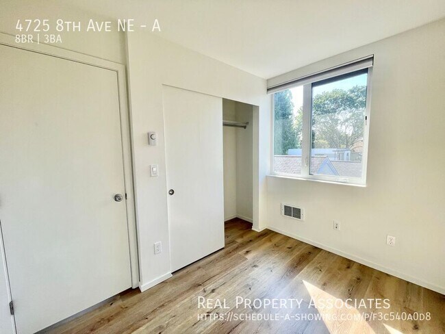 Photo - 4725 8th Ave NE