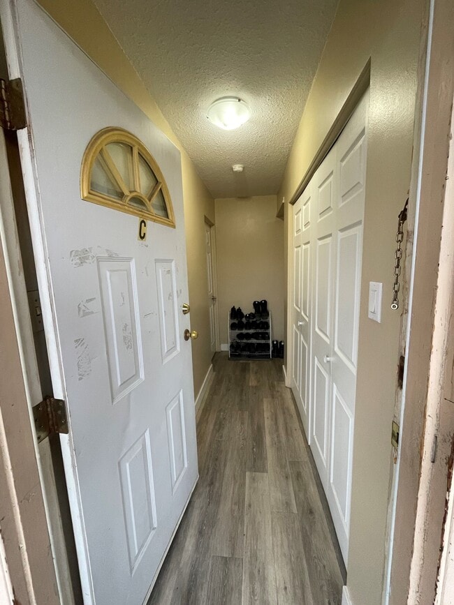 Photo - 371-374 4 Ave SE Unit C