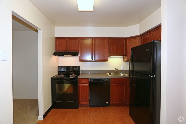 Kitchen - Chatham Gardens