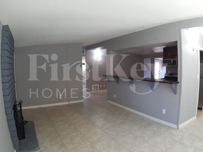 Photo - 332 Wisteria Ave