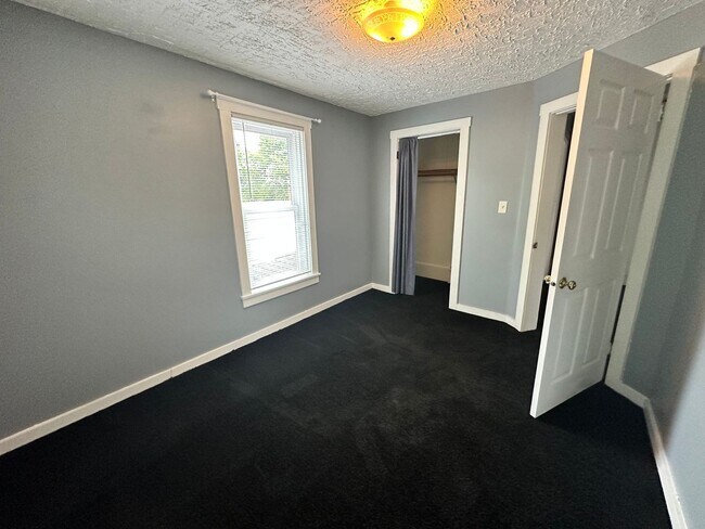 Photo - 424 W College Ave Unit Upper