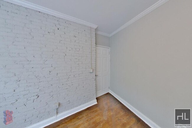 Photo - E 13TH ST. Unit 5