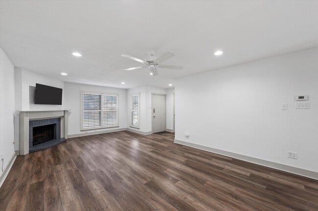 Photo - Updated Amazing Townhome