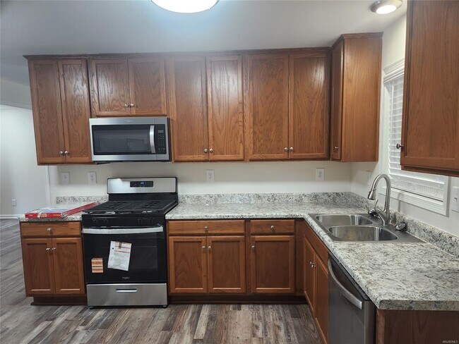 Photo - 122 Debra Dr