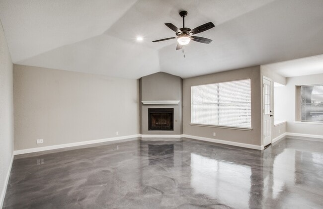 Photo - 6103 John Chapman