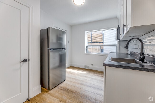 1 chambre, 1 salle de bain - 269 pi2 - Cuisine/salle à manger - 1252 Davenport Rd