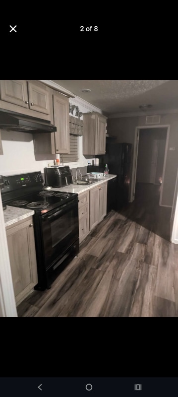 Photo - 1659 Daffodil Ave