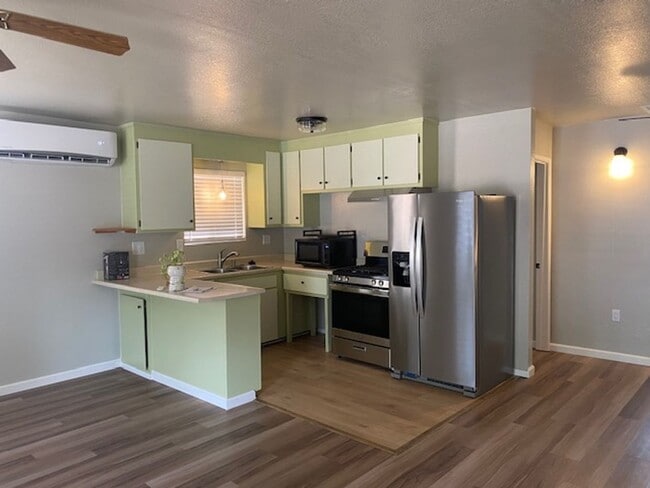 Photo - Vintage Charm Meets Modern Comfort!