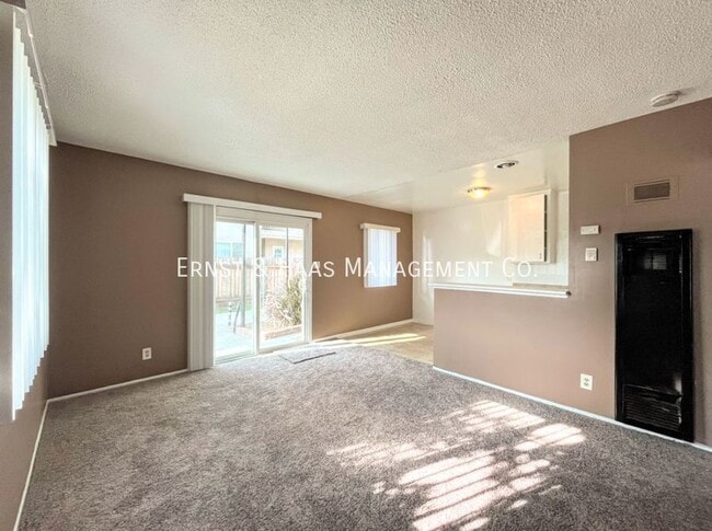 Photo - 2909 E 6th St Unit B