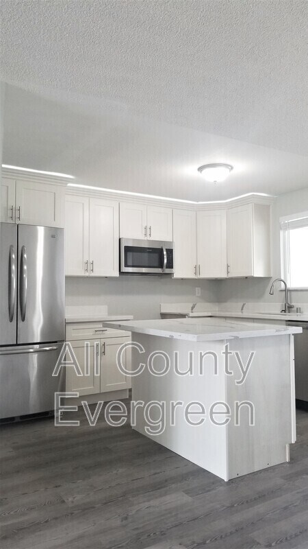 Photo - 216 Chicago Blvd S Unit A