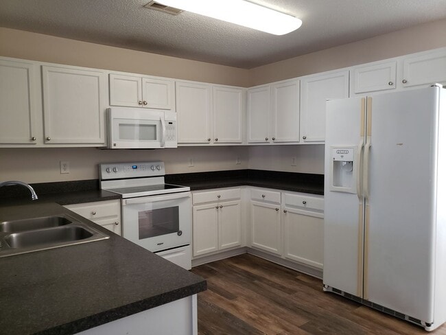 Photo - 2 bedroom Townhouse in Mooresville