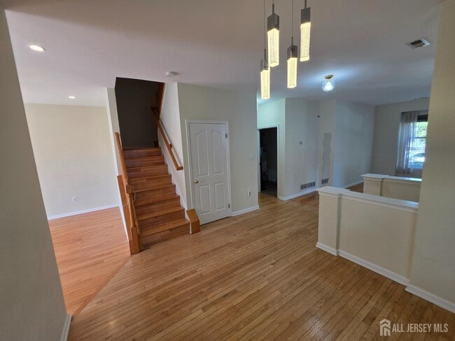 Photo - 1301 Dahlia Cir