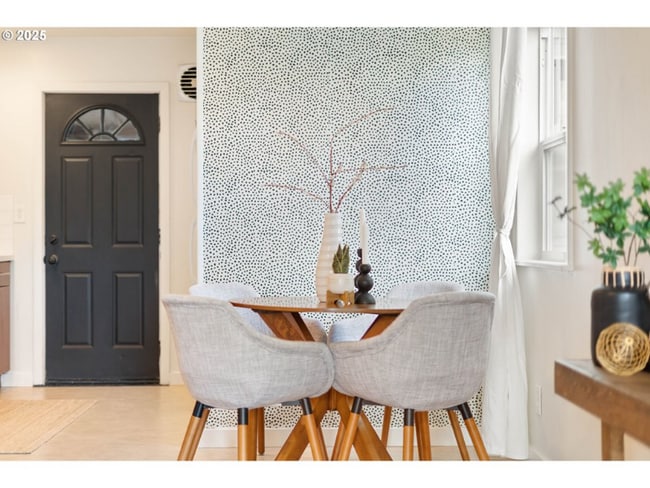 Photo - 841 NE 77th Ave