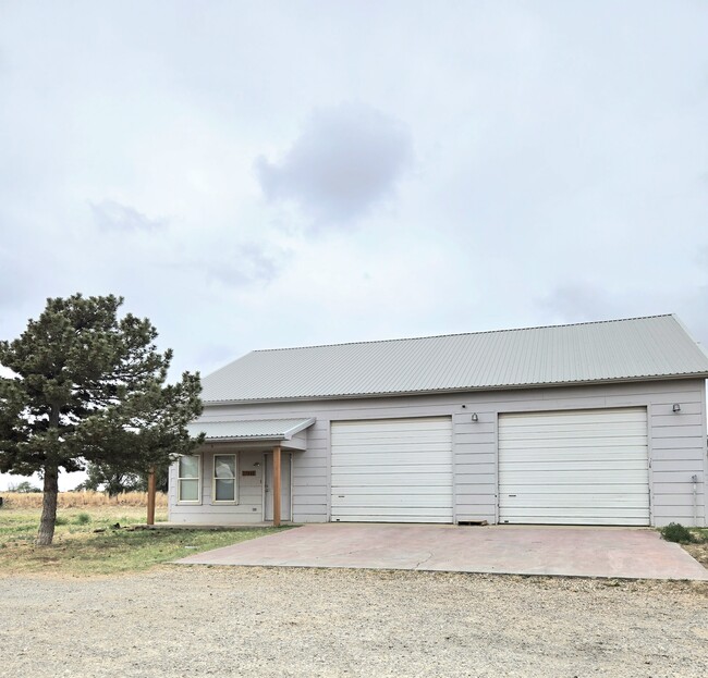 Building Photo - 17808 Private Rd 2160