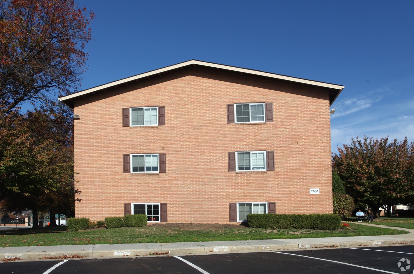 Detrick Plaza Apartments - Detrick Plaza Apartments