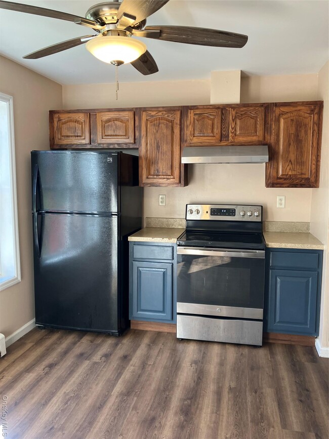 Photo - 133 Ridgebury Rd