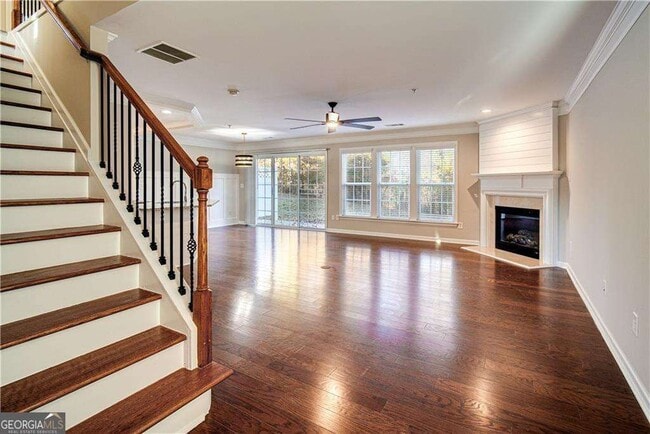 Photo - 265 Balaban Cir