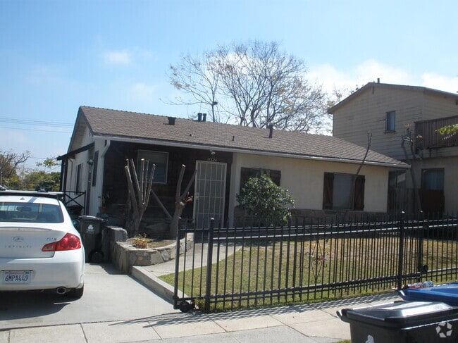Building Photo - 11324 Biona Dr Unit MVLR Studiotudio Rental