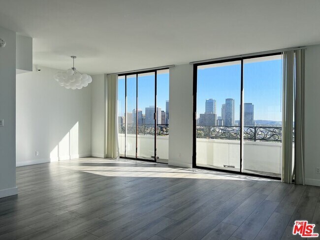 Photo - 10390 Wilshire Blvd Unit 1117
