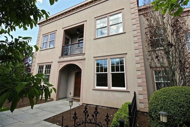 Photo - 203 Coggeshall Ave