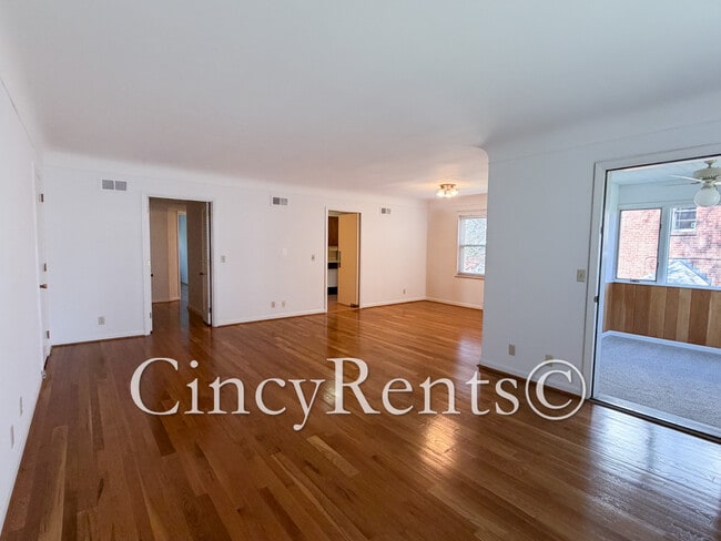 Photo - 3329 Mowbray Ln Unit 1