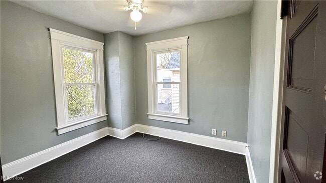 Building Photo - 770 E 91st St Unit RIght Rental