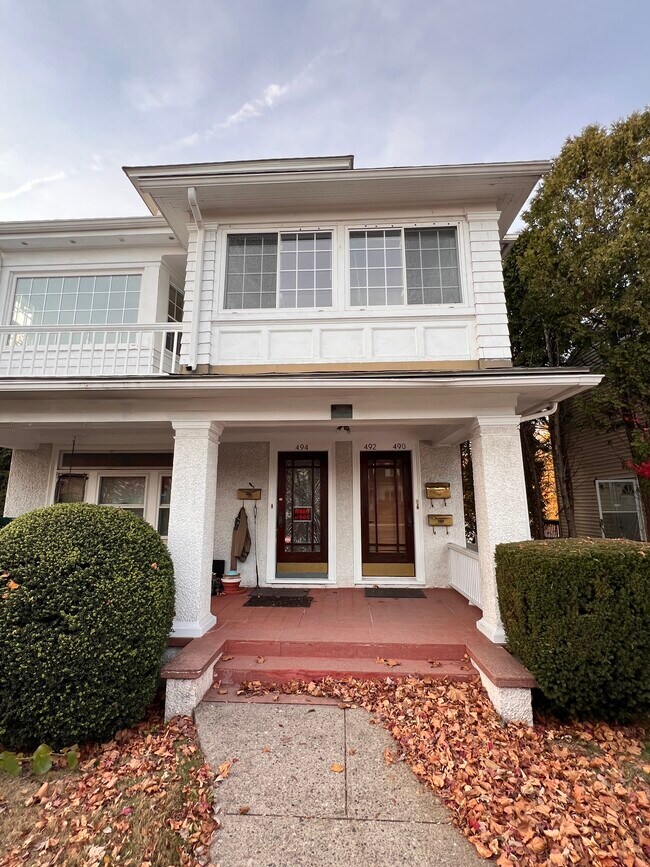 Photo - 490 Villa Ave Unidad 490 Villa Avenue