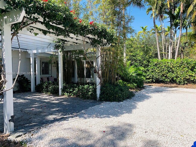 Photo - 4218 Braganza Ave