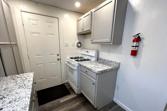 Photo - 452 W Philadelphia St Unidad 1