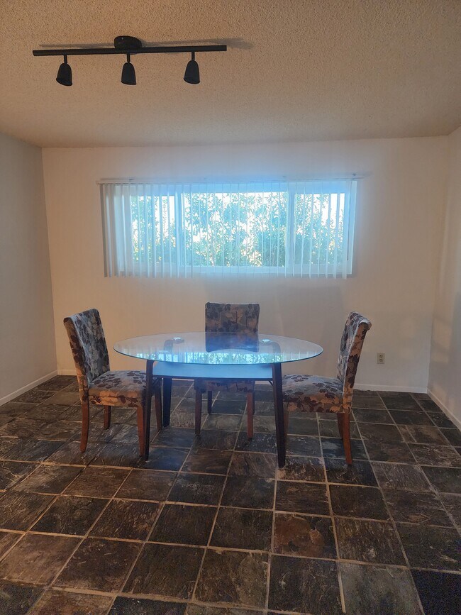 Photo - 9201 Shirley St