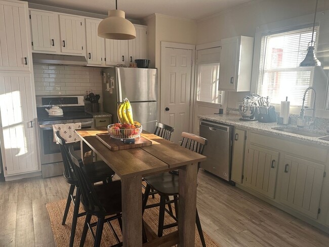 Photo - 23 Edwards St Unit 23 Edwards Street