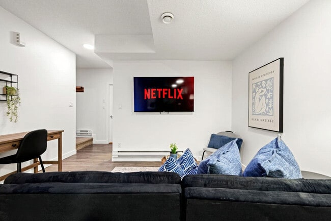 Photo - 10755-10792 92 St NW Unit SI ID1471309P